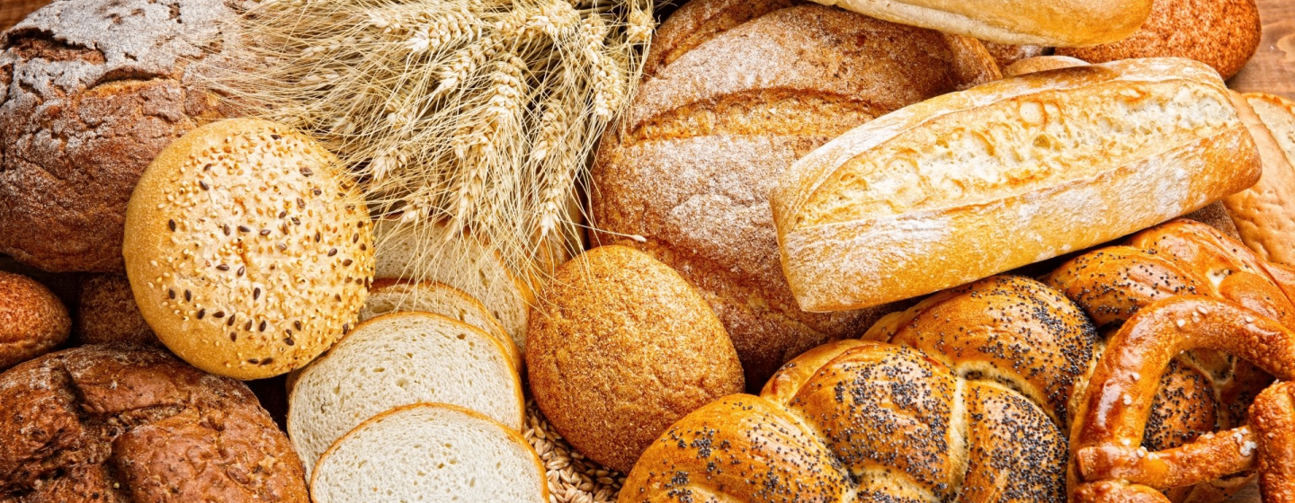 fond avec differants pain et viénnoiseries